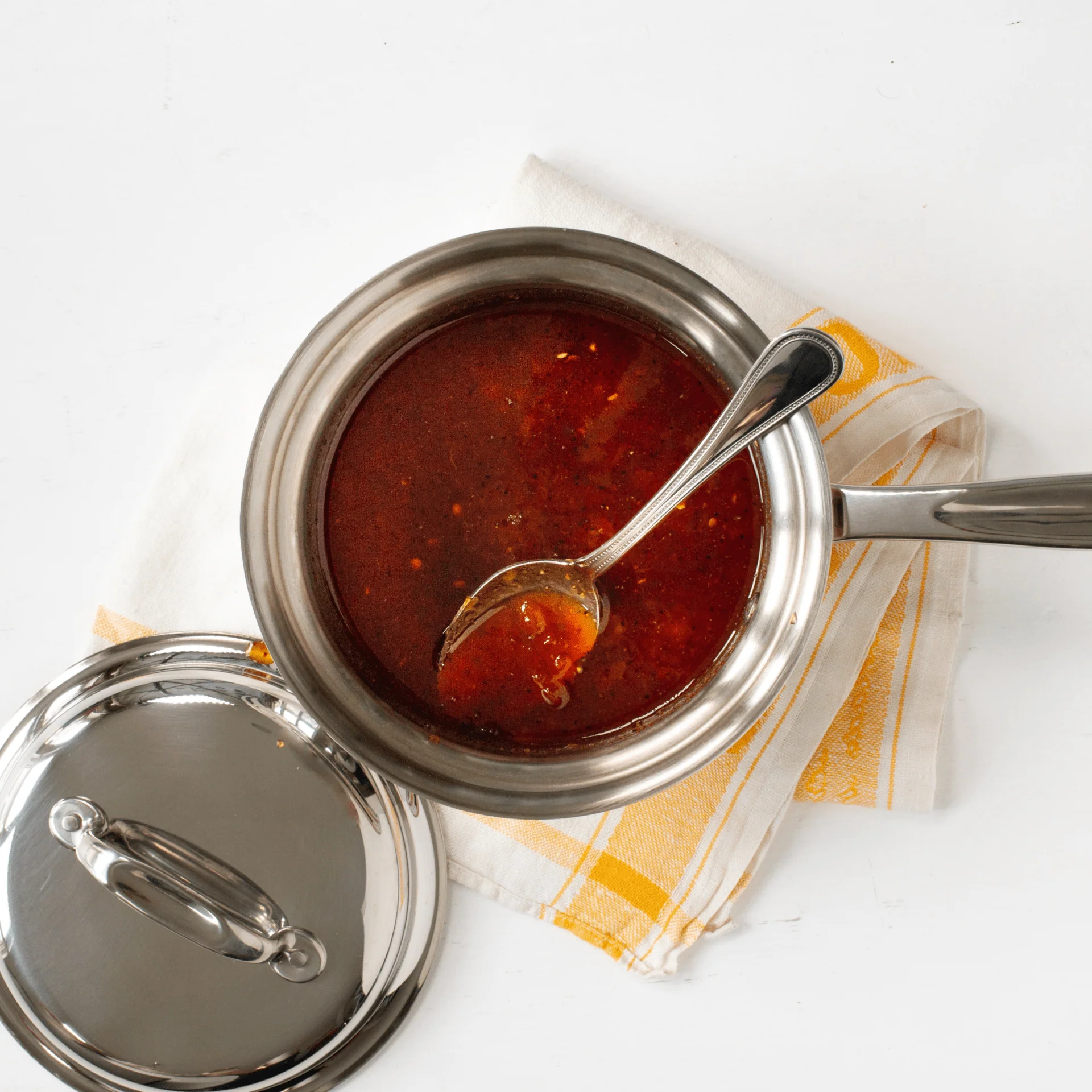 2 Quart Saucepan with Cover - Image 4