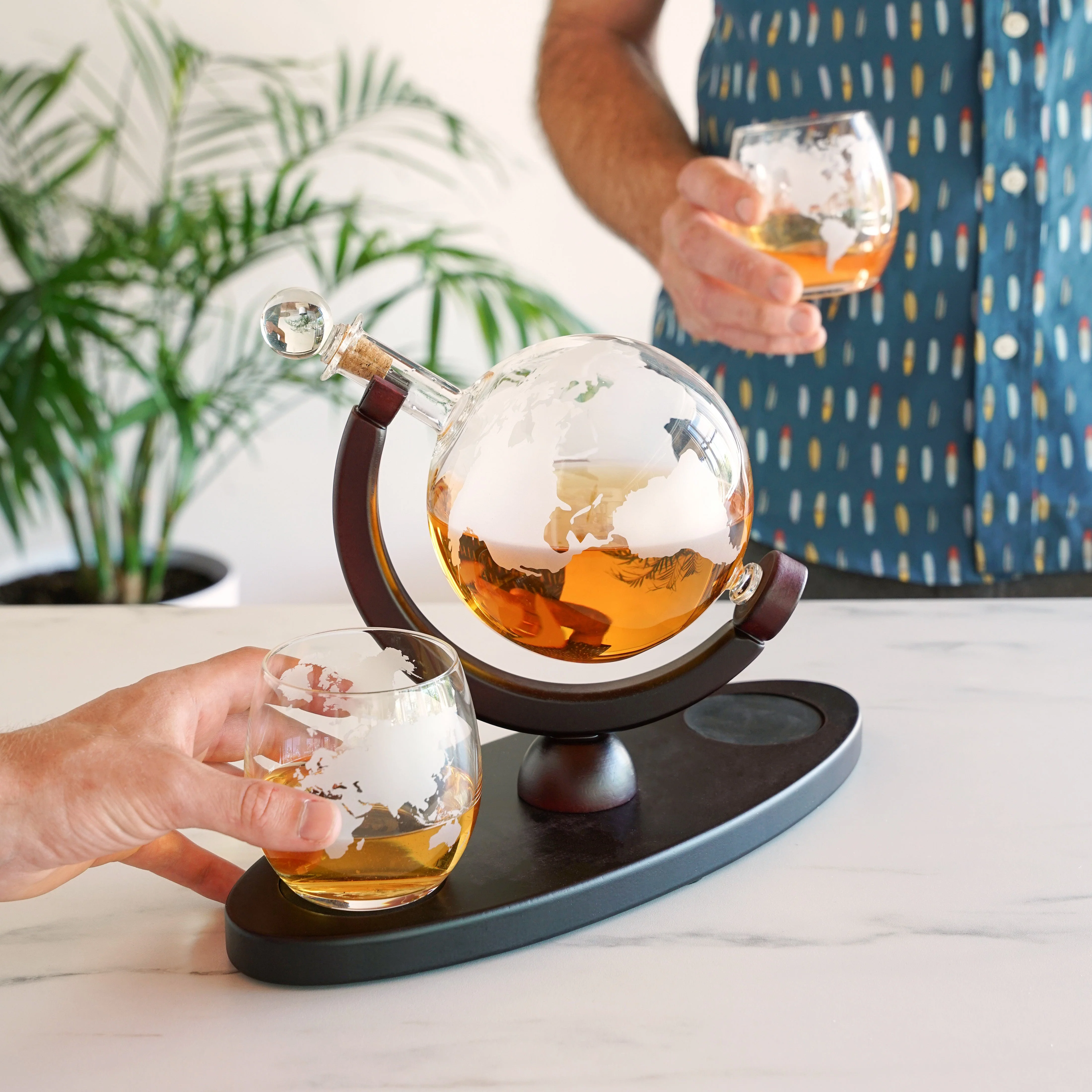 Globe Decanter and Whiskey Tumbler Set - Image 2