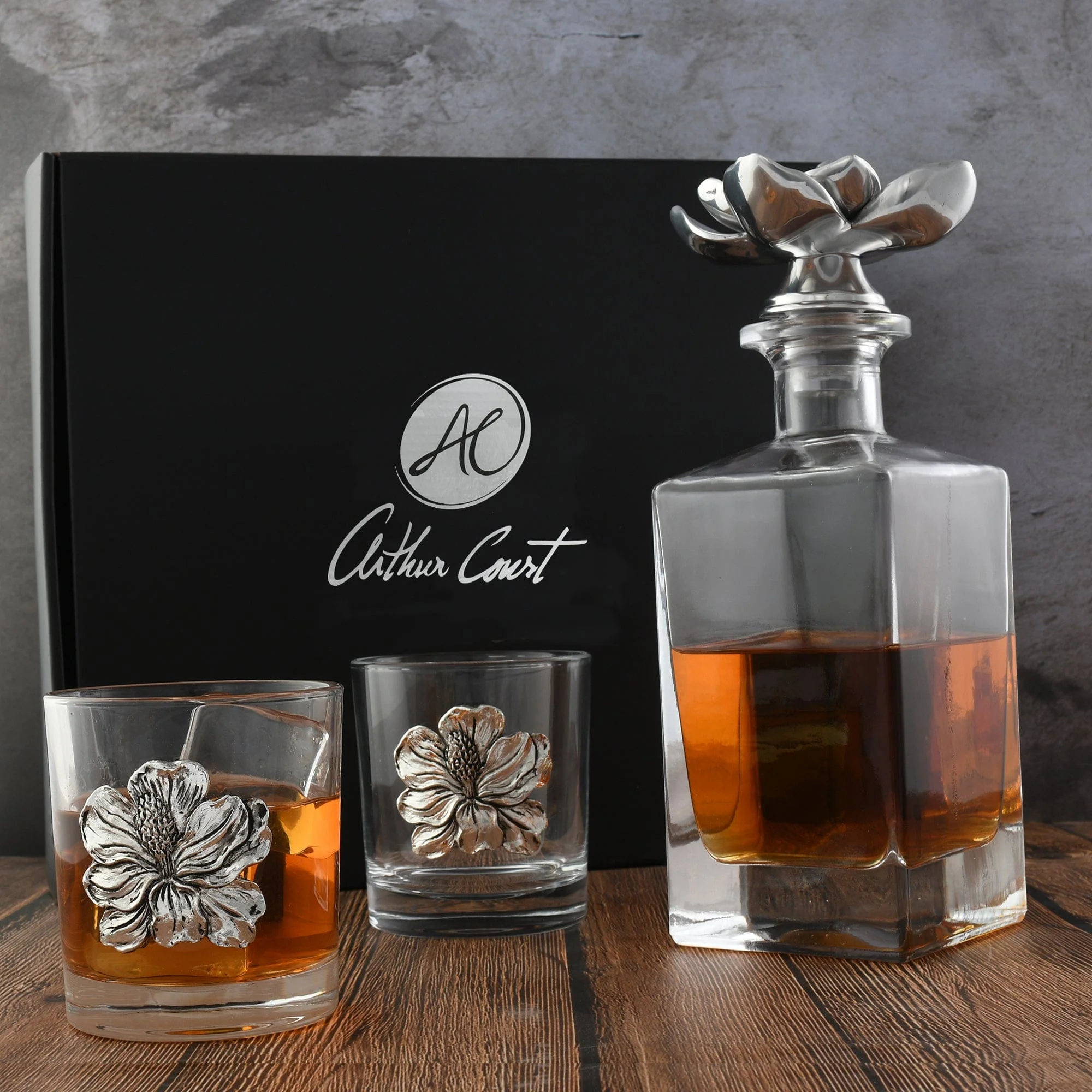 Magnolia Decanter Set with Glasses - Image 7